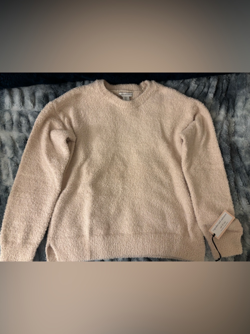 cupcakes & cashmere Soft Cream Crewneck Sweater and pants set